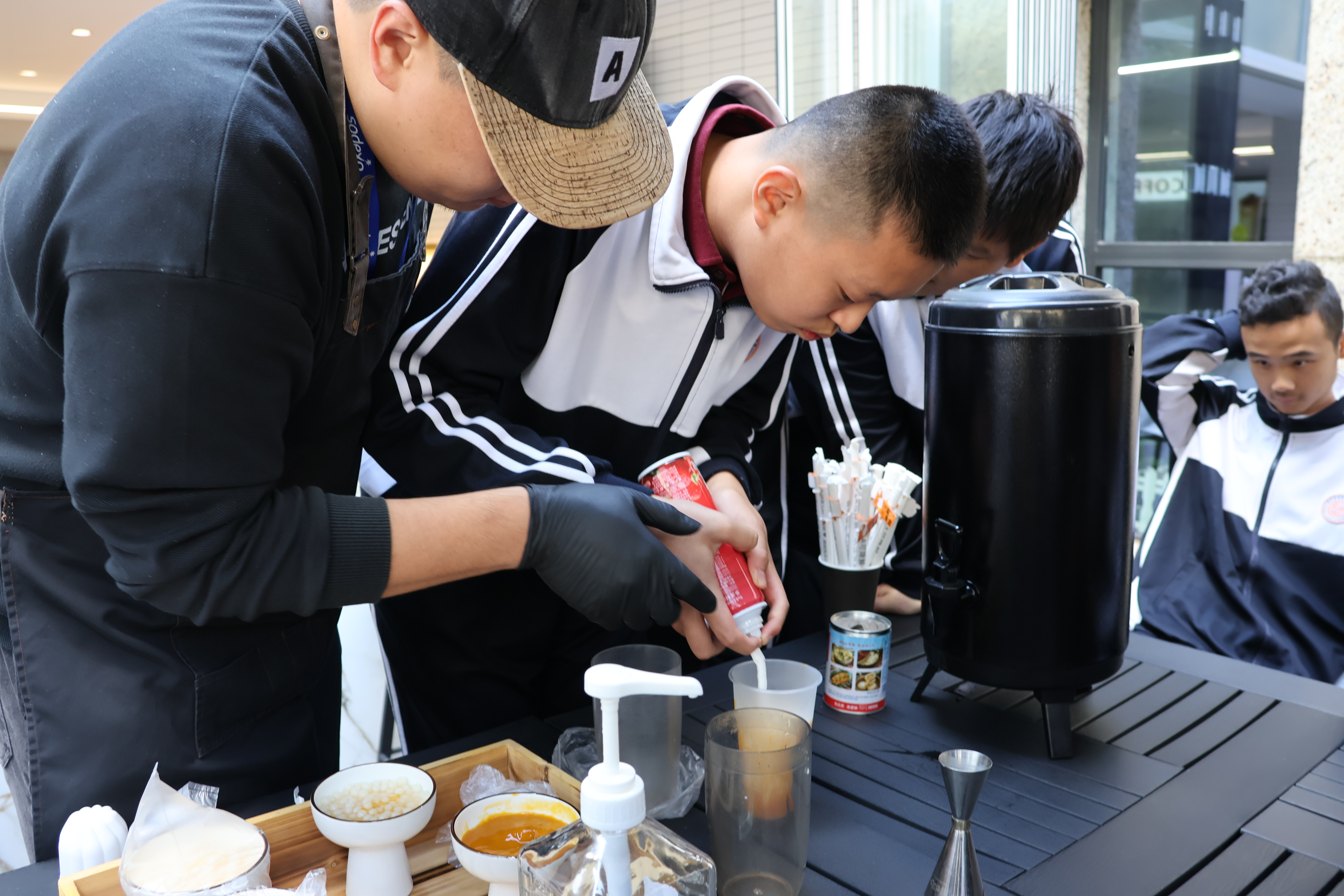milk tea making.JPG