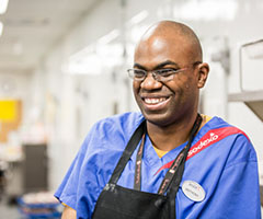 Employee-Sodexo-Healthcarre