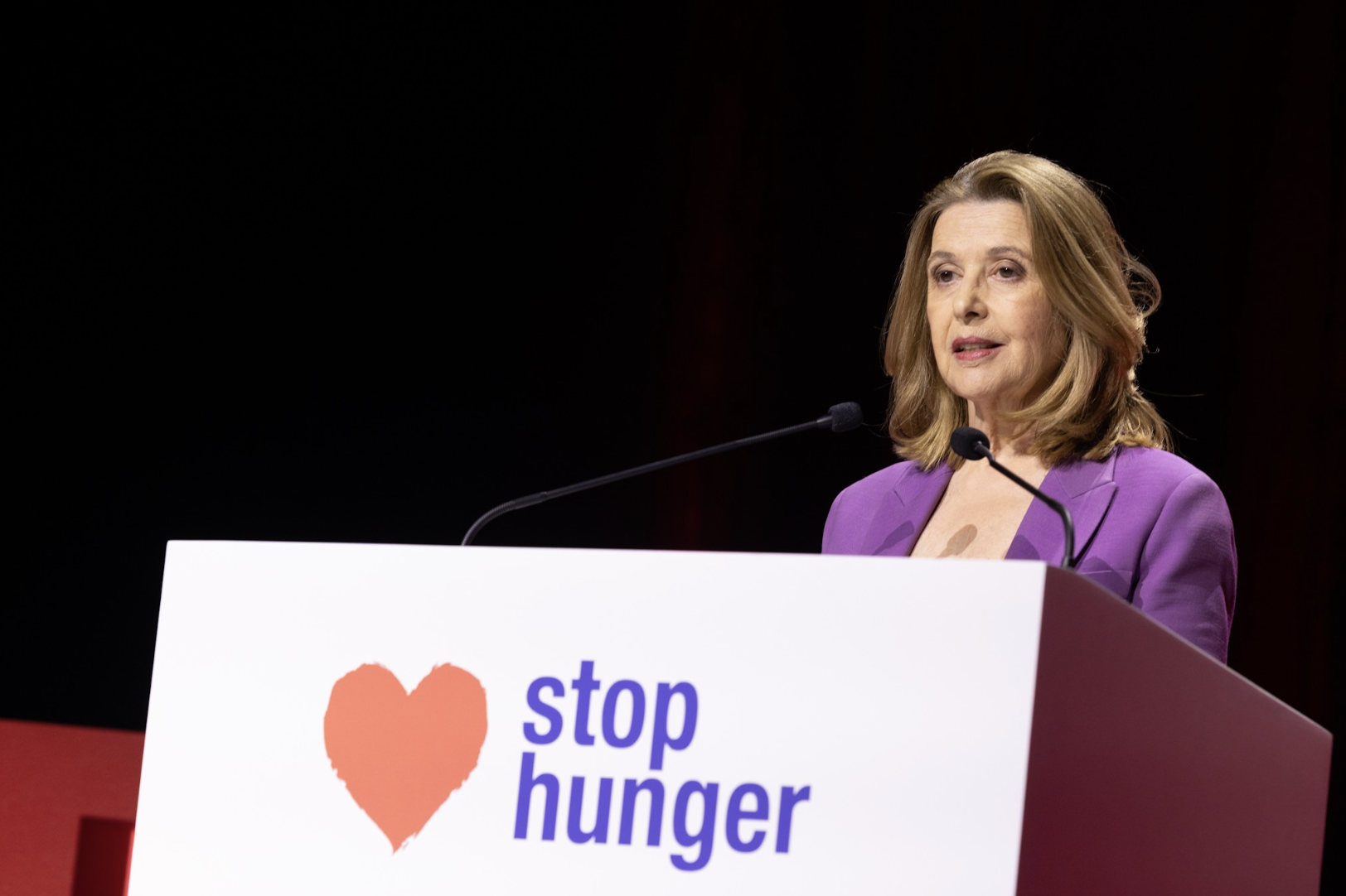 Sophie-Bellon-Stop-Hunger-Dinner-6.png